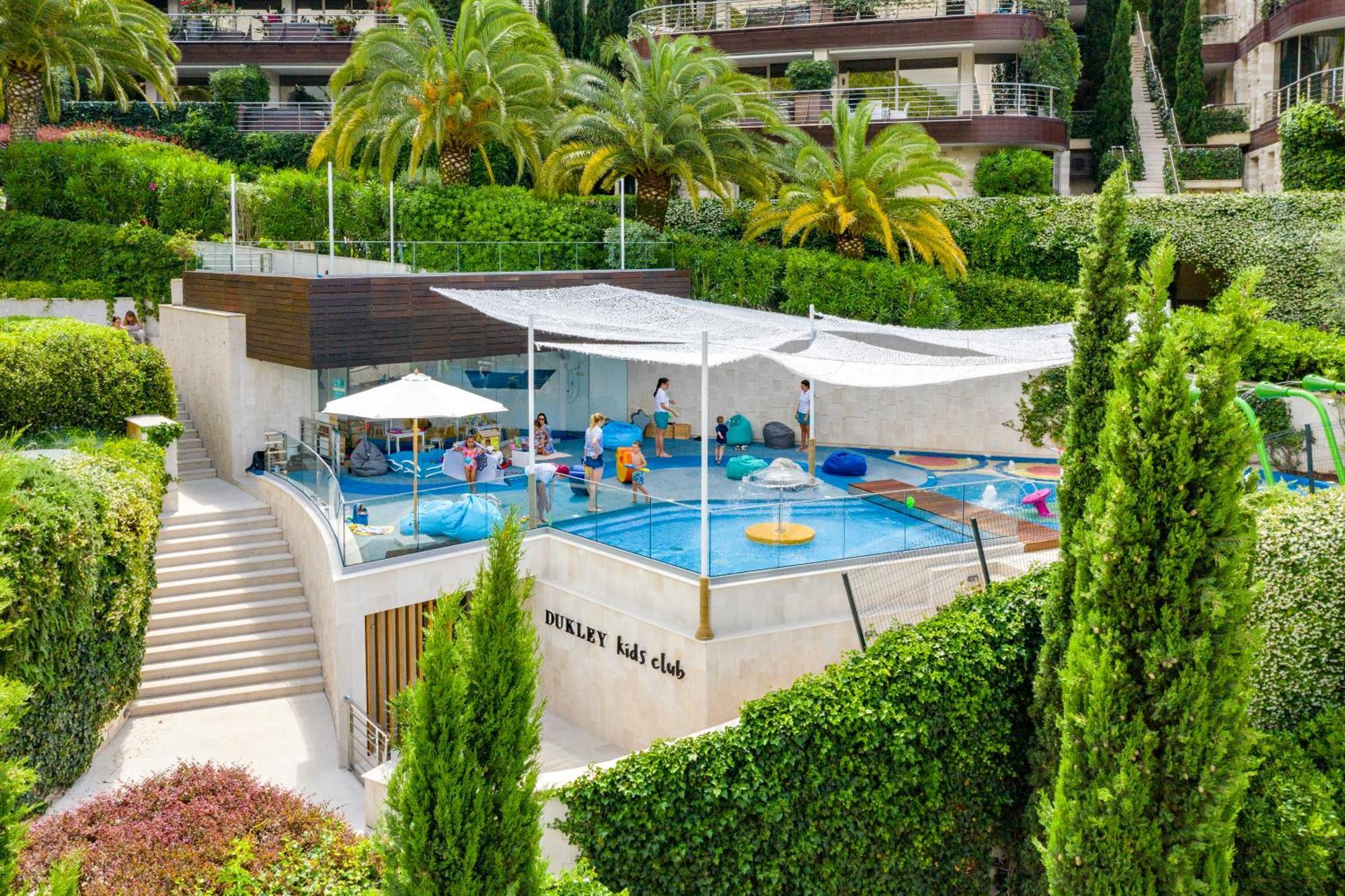 Dukley & Hotel 5*